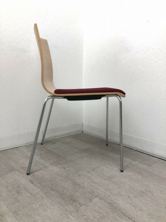 ウチダ（内田洋行）スタッキングチェア 商品画像6