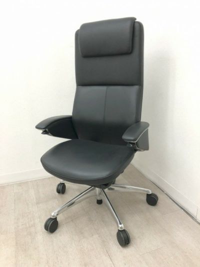 オカムラレジェンダシリーズ 固定肘付役員チェア 商品画像1