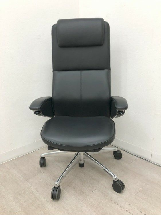 オカムラレジェンダシリーズ 固定肘付役員チェア 商品画像2