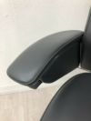 オカムラレジェンダシリーズ 固定肘付役員チェア 商品画像9