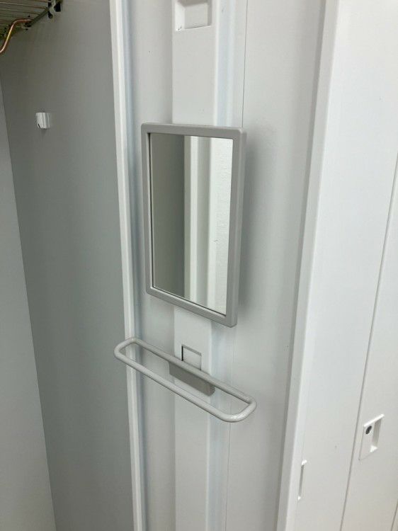 イトーキW型シリーズ 4人用ロッカー 商品画像8