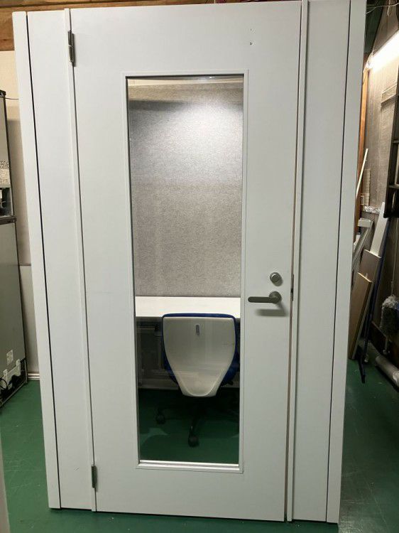 イトーキLight Boothシリーズ セミクローズ型1人用ワークブース 商品画像2