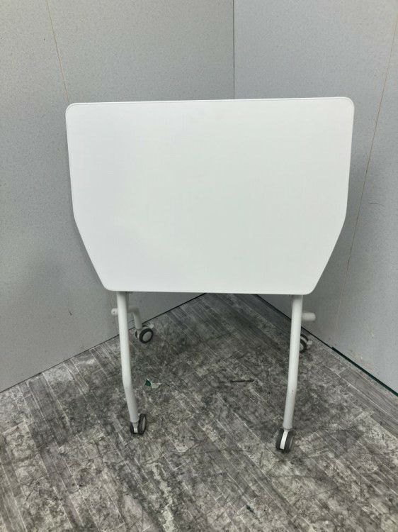 イトーキアクティバシリーズ 650サイドスタックテーブル 商品画像4