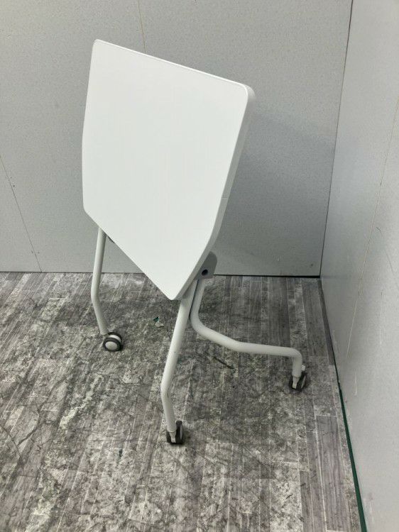 イトーキアクティバシリーズ 650サイドスタックテーブル 商品画像5