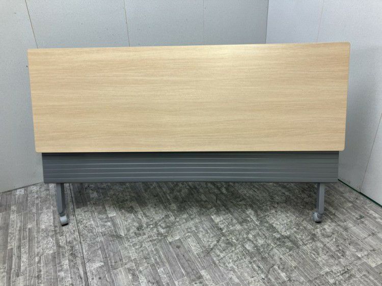 オカムラカルドーシリーズ 1800サイドスタックテーブル 商品画像6