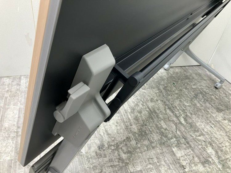 オカムラカルドーシリーズ 1800サイドスタックテーブル 商品画像8