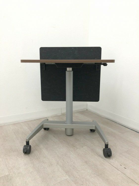 オカムラスタフィット2シリーズ パーソナル昇降テーブル 商品画像3