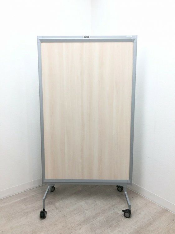 オカムラクレボシリーズ 自立ホワイトボードパーテーション 商品画像2