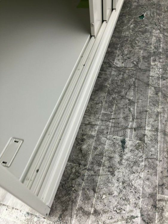 DSKデリカウォールVシリーズ 天板付3扉スライド書庫 商品画像8