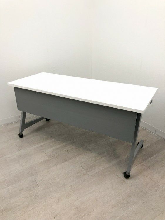 オカムラFLAPTOR-L(フラプターL)シリーズ 1500サイドスタックテーブル 商品画像1