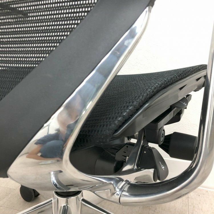 オカムラBaron(バロン)チェア 固定肘付バロンチェア 商品画像18