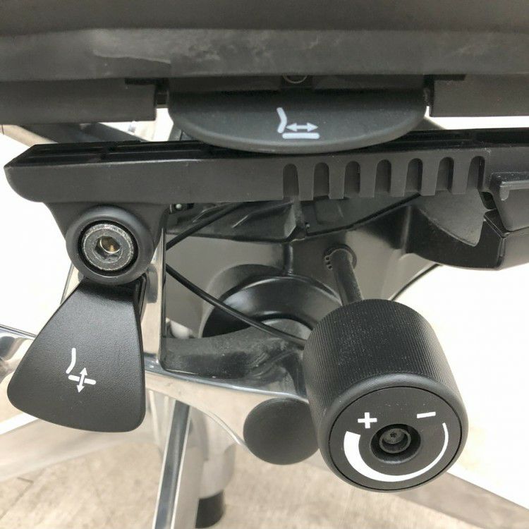 オカムラBaron(バロン)チェア 固定肘付バロンチェア 商品画像19