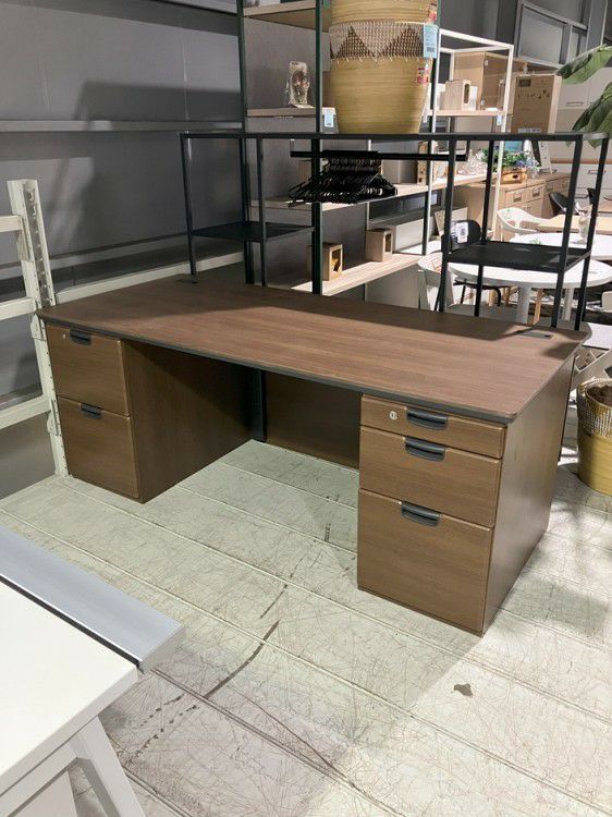 オカムラDX-4Nシリーズ 役員両袖デスク 商品画像1