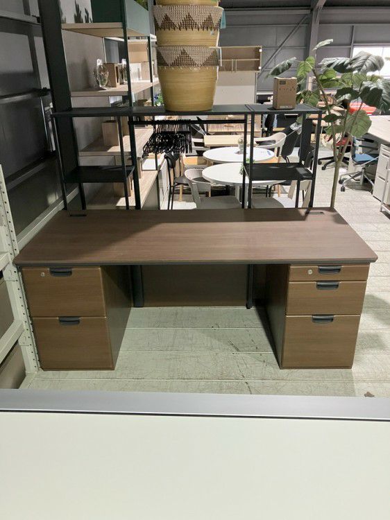 オカムラDX-4Nシリーズ 役員両袖デスク 商品画像2