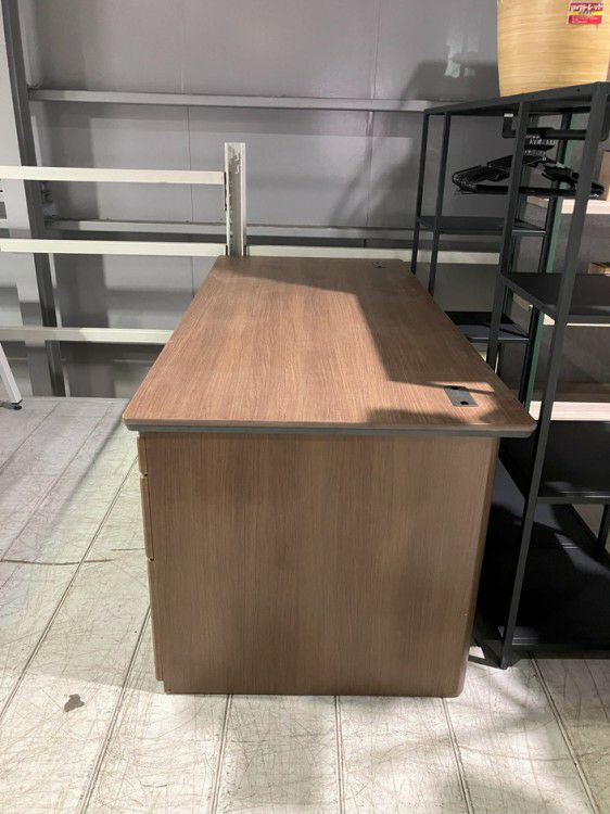 オカムラDX-4Nシリーズ 役員両袖デスク 商品画像3