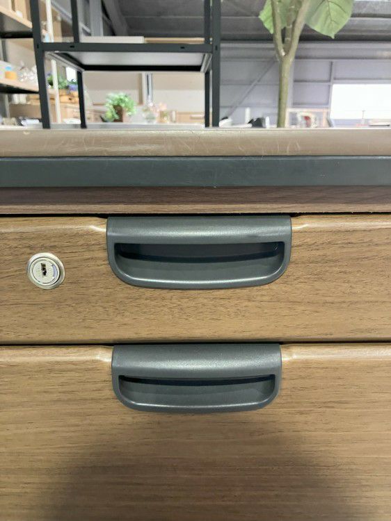 オカムラDX-4Nシリーズ 役員両袖デスク 商品画像9