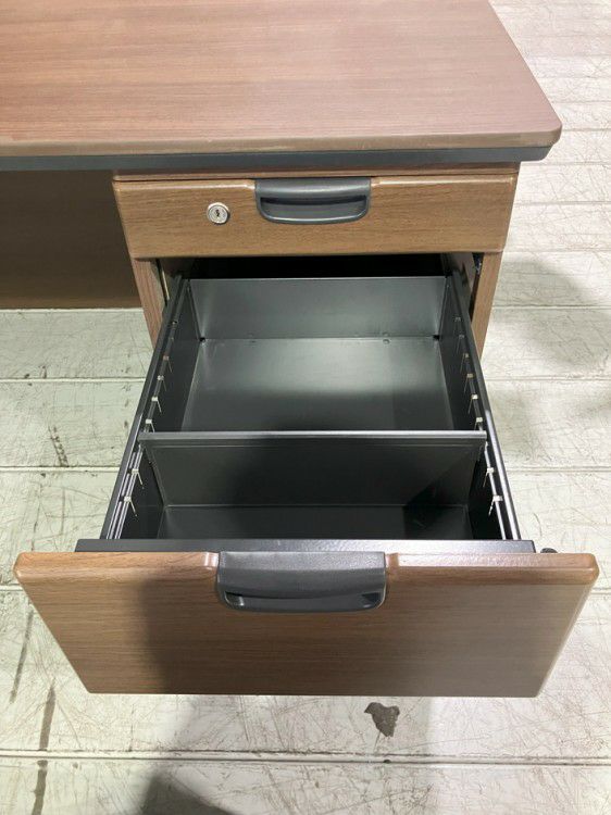 オカムラDX-4Nシリーズ 役員両袖デスク 商品画像11