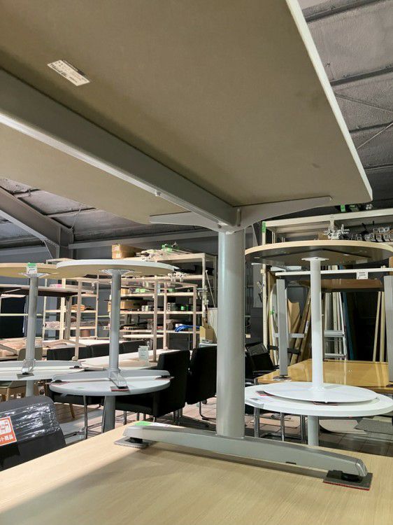 オカムラ8177シリーズ 1500ミーティングテーブル 商品画像8