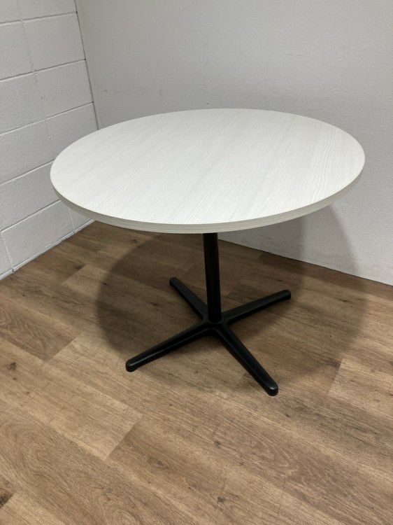 イトーキknot Work(ノットワーク)シリーズ 丸テーブル 商品画像1