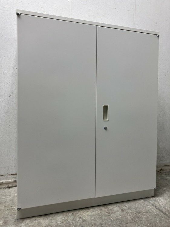 イトーキシンラインシリーズ 両開き書庫 商品画像1