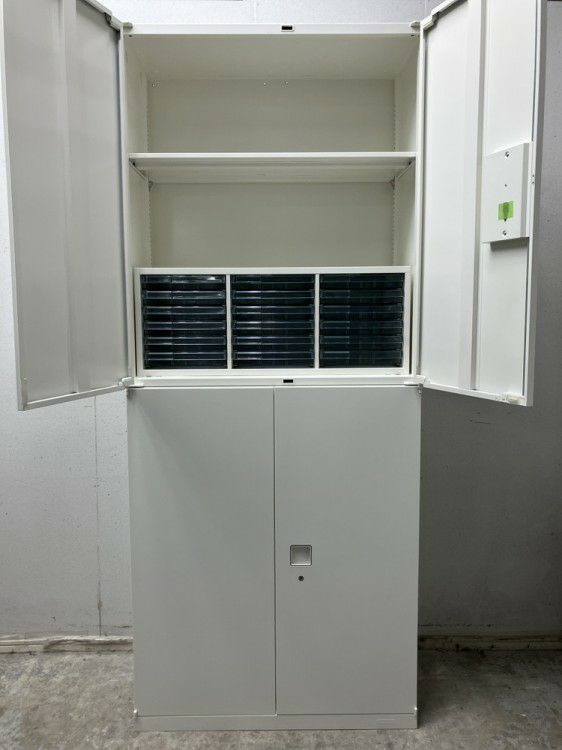 オカムラレクトラインシリーズ 両開き上下書庫 商品画像1