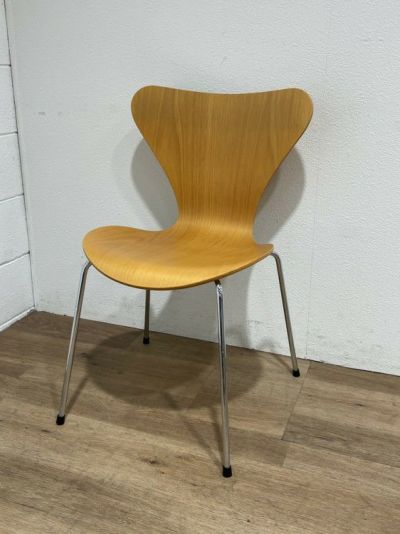 フリッツ・ハンセン(Fritz Hansen)セブンチェア 商品画像1
