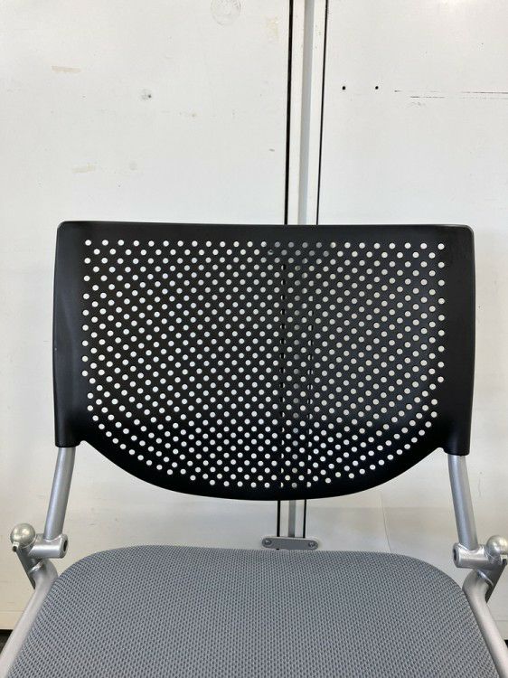 オカムラプロスタックシリーズ スタッキングチェア 商品画像6