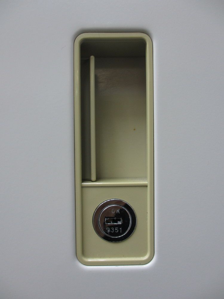 オカムラ42シリーズ 両開き上下書庫 商品画像2