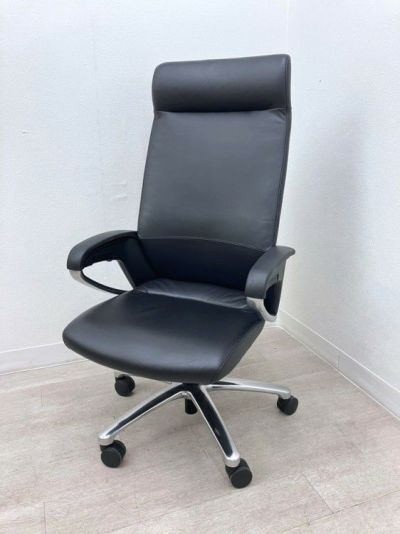 コクヨマネージメントチェア フィロソフィーシリーズ 固定肘付フィロソフィーチェア 商品画像1