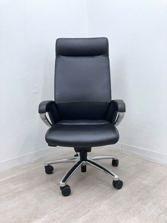 コクヨマネージメントチェア フィロソフィーシリーズ 固定肘付フィロソフィーチェア 商品画像2