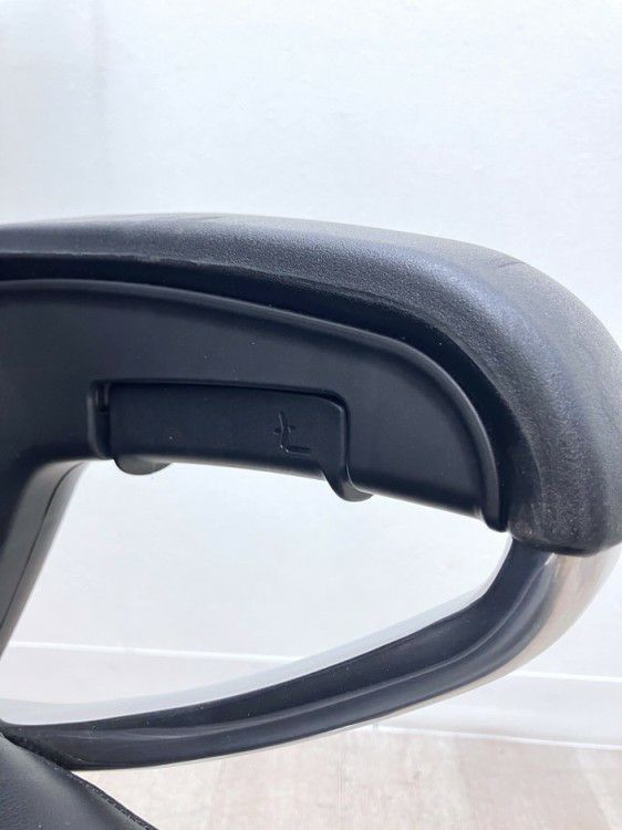 コクヨマネージメントチェア フィロソフィーシリーズ 固定肘付フィロソフィーチェア 商品画像15