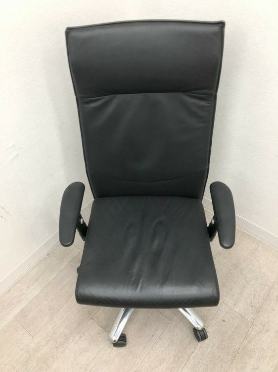 オカムラCEシリーズ 可動肘付役員チェア 商品画像7