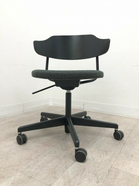 コクヨデイズオフィス ハングライクシリーズ ミーティングチェア 商品画像3