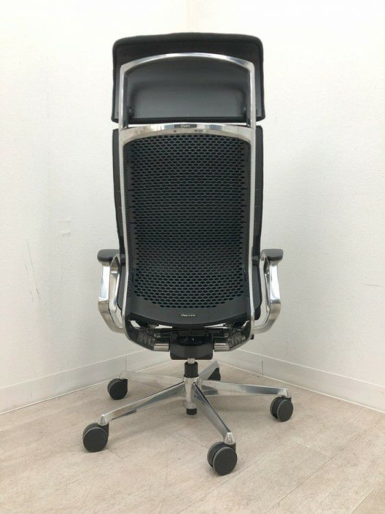 オカムラDuke(デューク)シリーズ 固定肘付デュークチェア 商品画像5