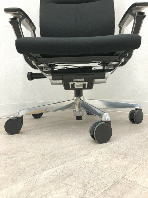 オカムラDuke(デューク)シリーズ 固定肘付デュークチェア 商品画像11