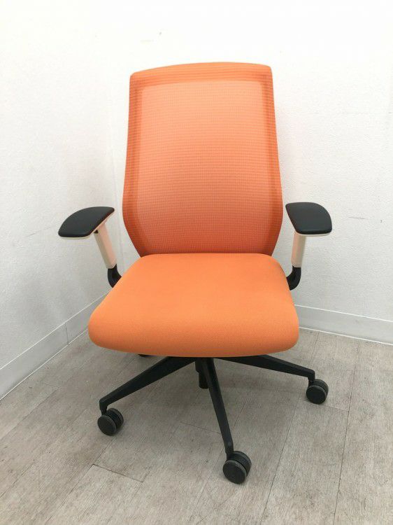 ウチダ（内田洋行）セレッツァ（Sellezza）チェア 可動肘付セレッツァチェア 商品画像2