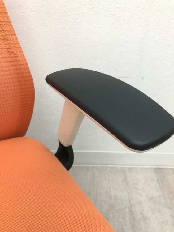 ウチダ（内田洋行）セレッツァ（Sellezza）チェア 可動肘付セレッツァチェア 商品画像14