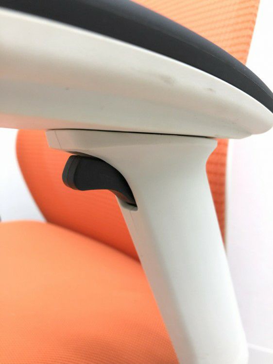 ウチダ（内田洋行）セレッツァ（Sellezza）チェア 可動肘付セレッツァチェア 商品画像18