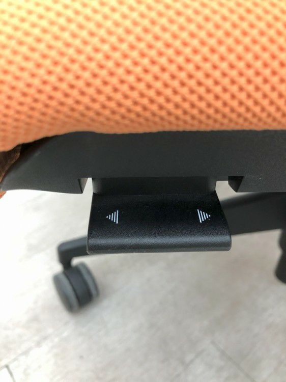 ウチダ（内田洋行）セレッツァ（Sellezza）チェア 可動肘付セレッツァチェア 商品画像19