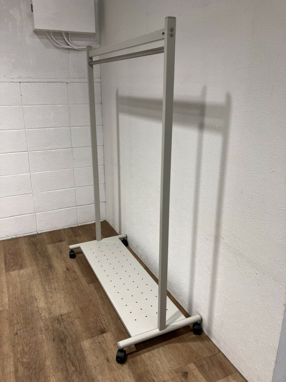 ウチダ（内田洋行）コートハンガー 商品画像3