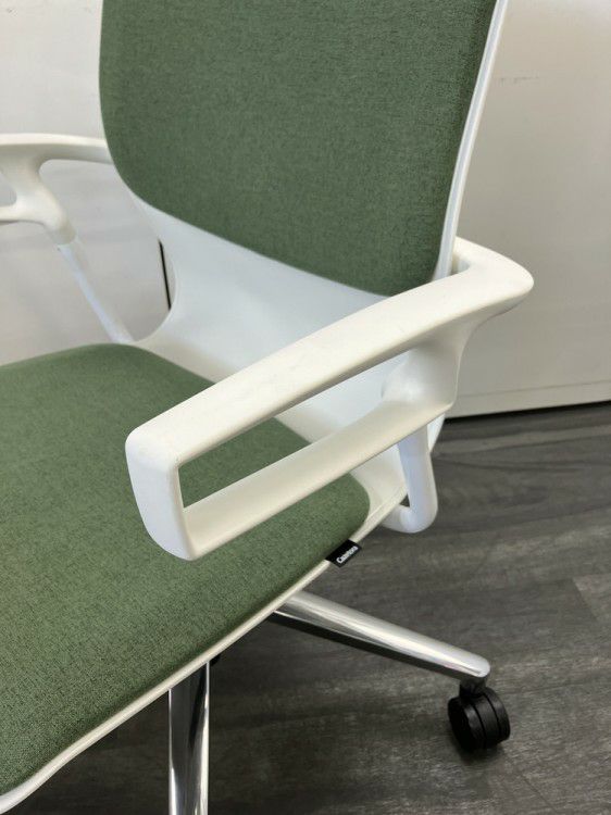 ウチダ（内田洋行）カゼトラシリーズ 固定肘付カゼトラチェア 商品画像10