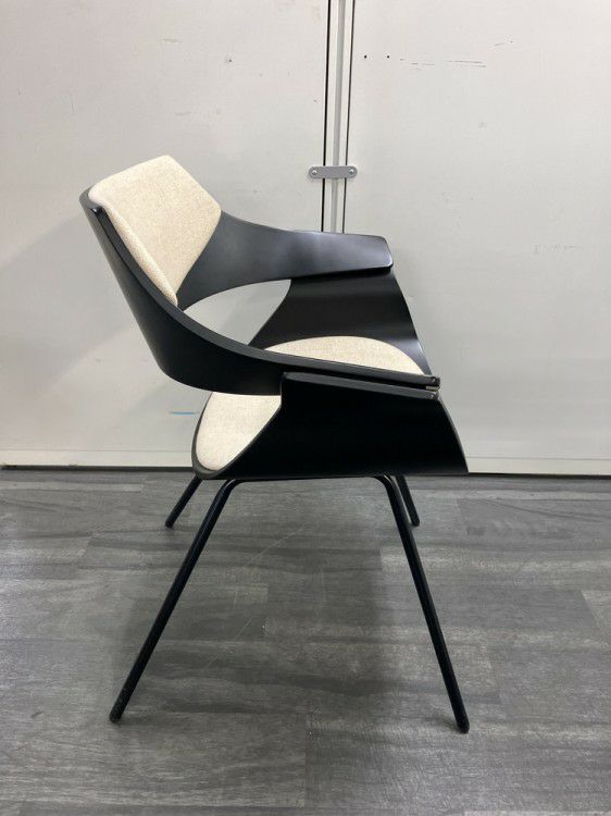 イトーキDAシリーズ ミーティングチェア2脚セット 商品画像6