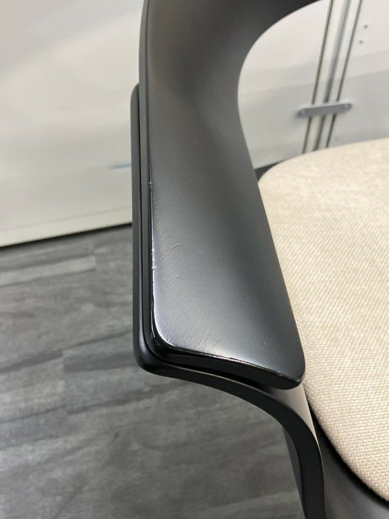 イトーキDAシリーズ ミーティングチェア2脚セット 商品画像11