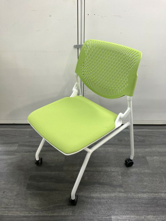 オカムラRuna(ルナ)シリーズ ネスティングチェア6脚セット 商品画像2