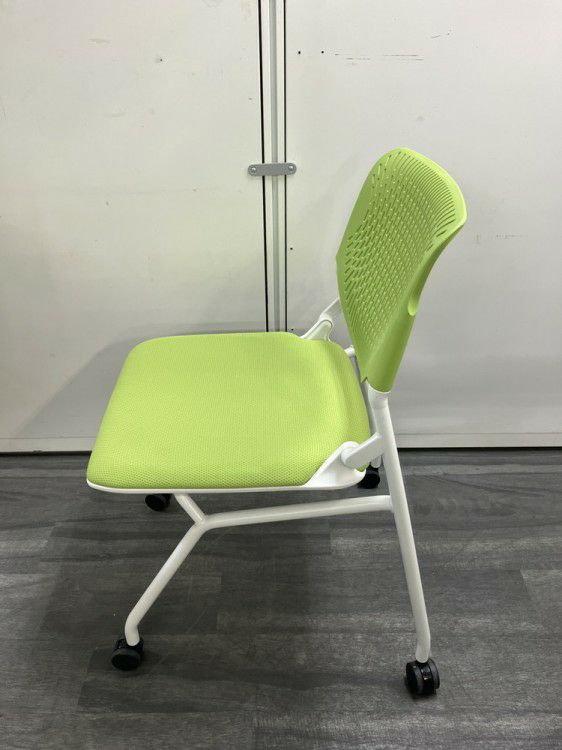 オカムラRuna(ルナ)シリーズ ネスティングチェア6脚セット 商品画像4