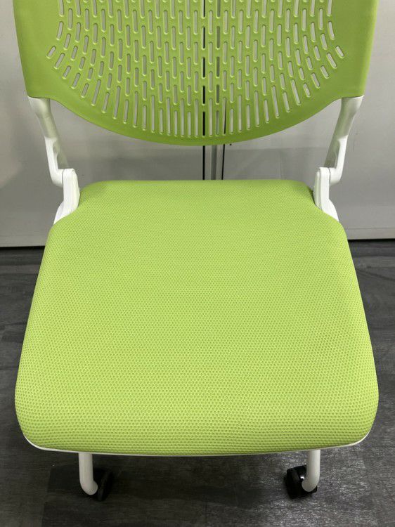 オカムラRuna(ルナ)シリーズ ネスティングチェア6脚セット 商品画像8