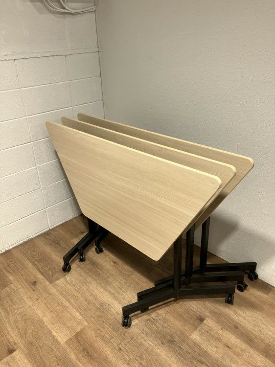 ウチダ（内田洋行）ニュートシリーズ 平行スタックテーブル３台セット 商品画像2