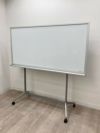 コクヨ1800脚付ホワイトボード 商品画像1