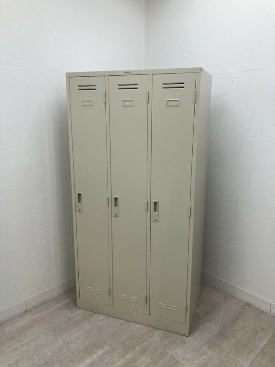 ライオン3人用ロッカー 商品画像1
