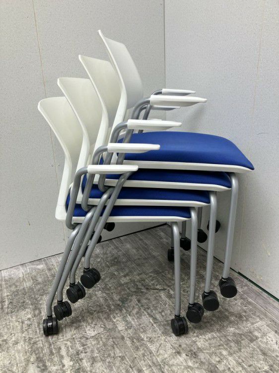 コクヨスタッキングチェア4脚セット 商品画像4